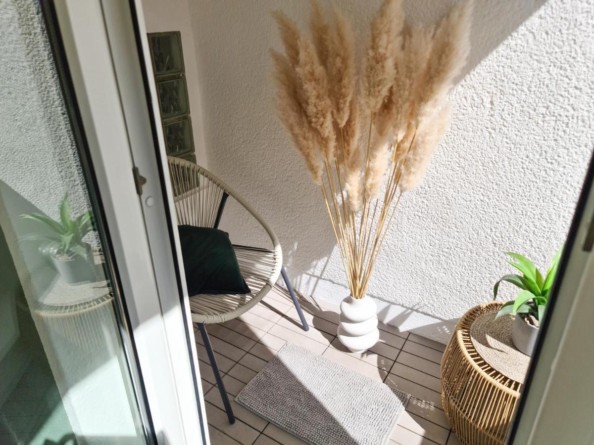 Schoene Ferienwohnung Im Zentrum Mit Self Check-In Und Free Wifi Essen Eksteriør bilde