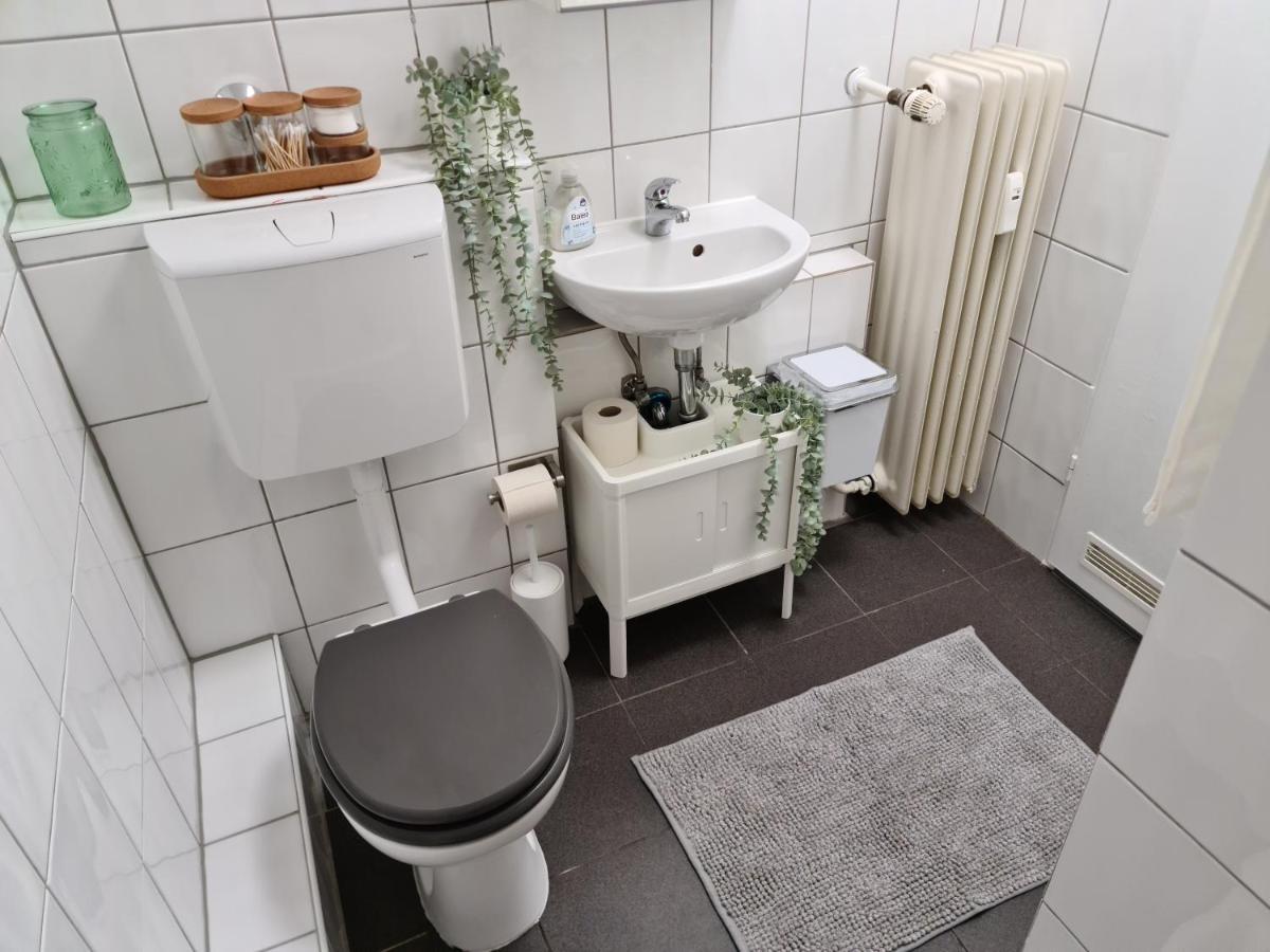 Schoene Ferienwohnung Im Zentrum Mit Self Check-In Und Free Wifi Essen Eksteriør bilde